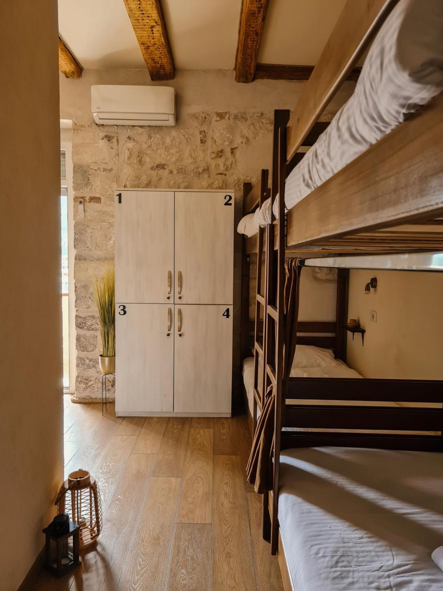 Step To Kotor Bay Guesthouse Eksteriør bilde
